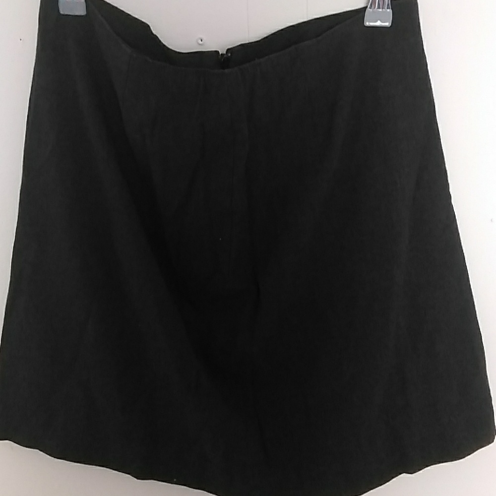 Gap Mini Skirt - Picture 2 of 2